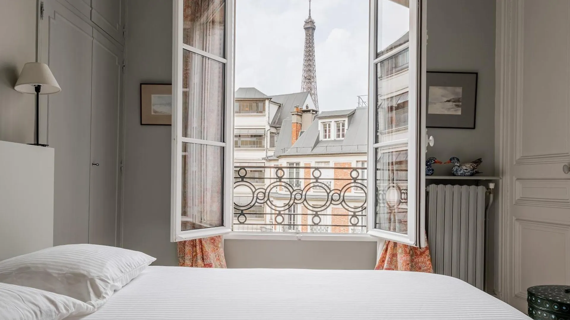 Veeve - Mellow Grace Paris France