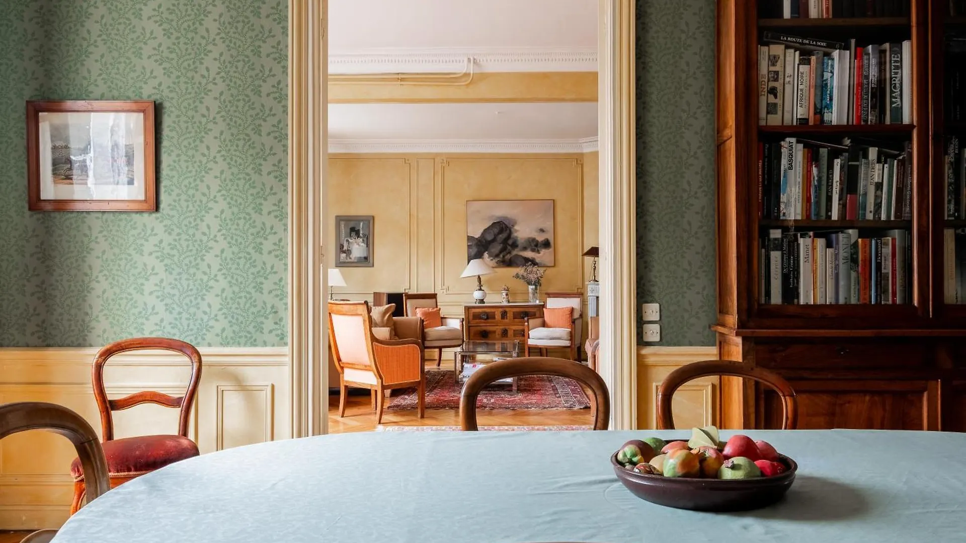 Veeve - Mellow Grace Paris Apartment
